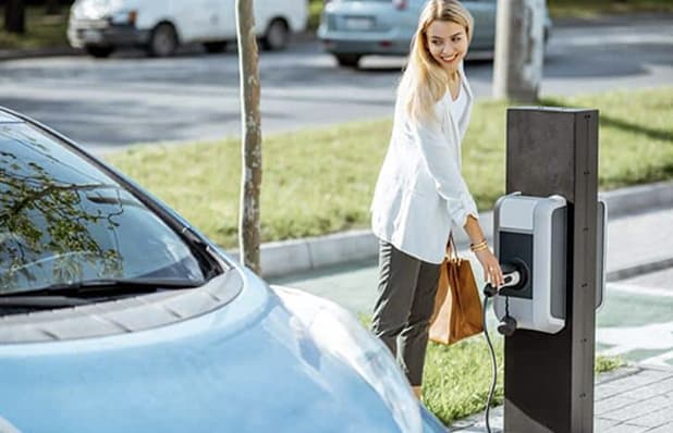 Pied de fixation pour borne recharge voiture électrique