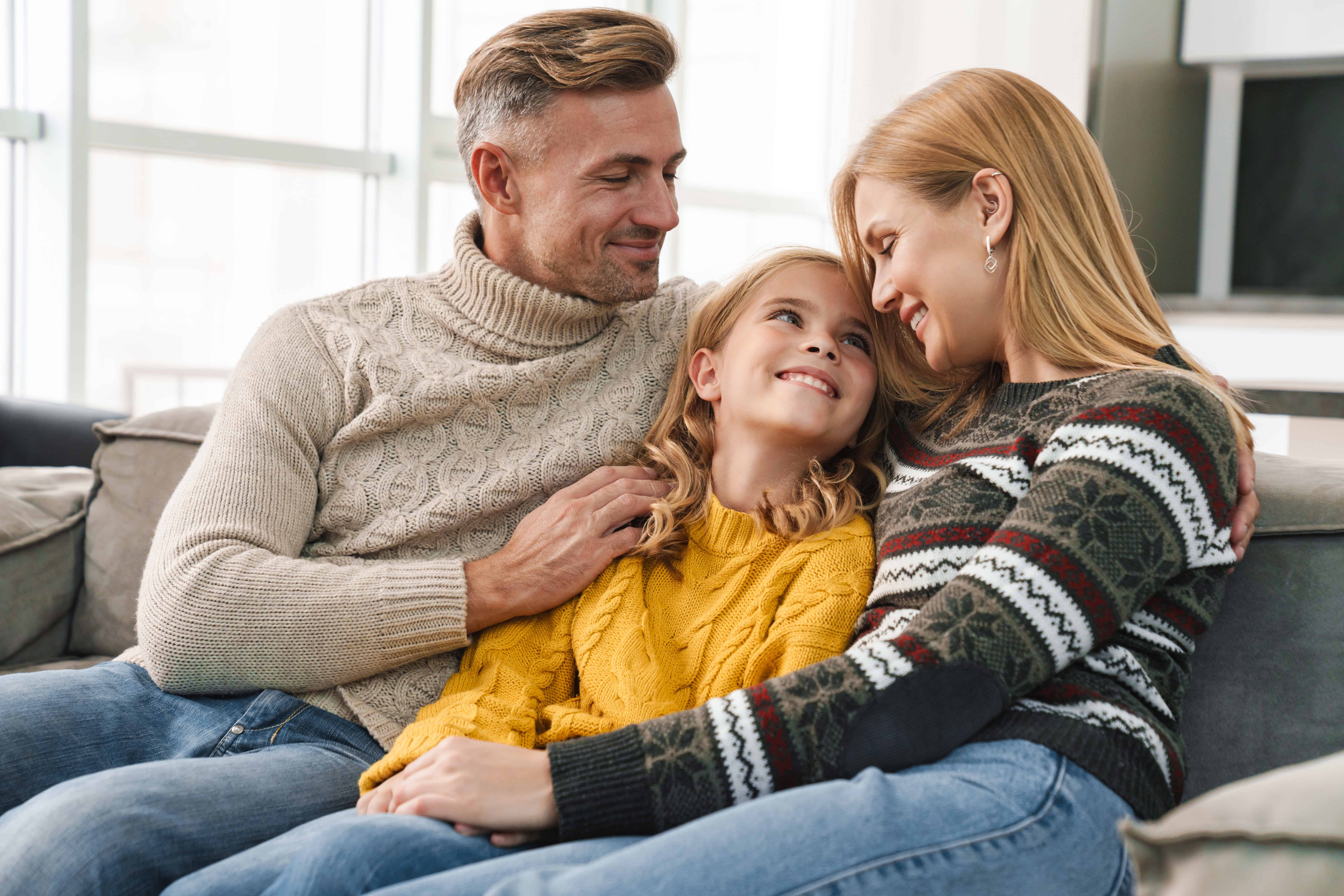 Chaleureuse salle familiale d'hiver - family cozy room in winter